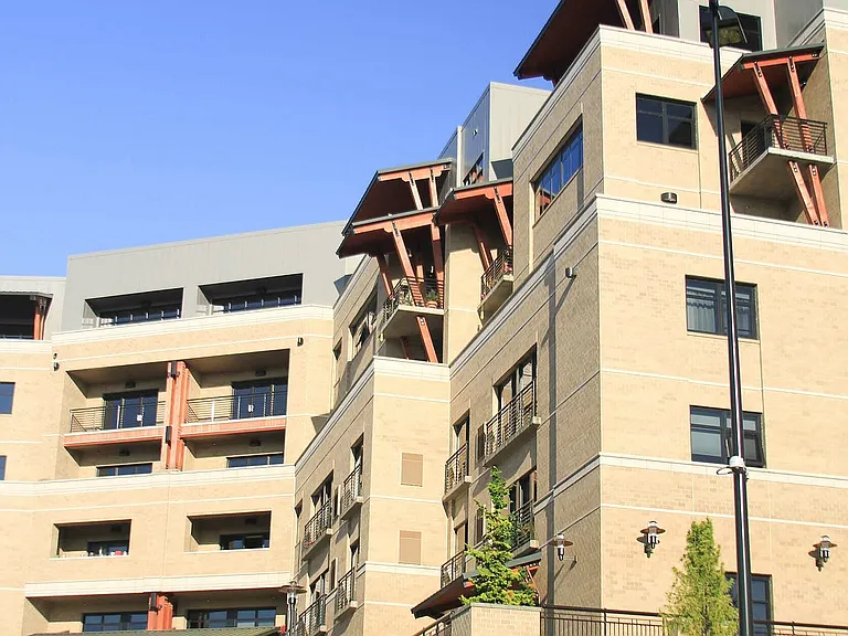 The Meridian Apartments — Photo 24