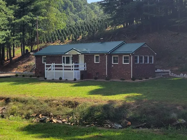 2062 State Highway 88 E, Jefferson, NC 28640