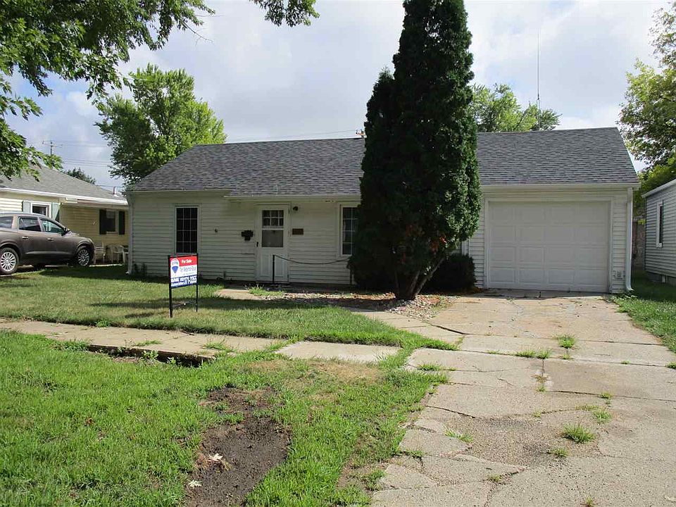 2nd image of 1217 Elm Ave
