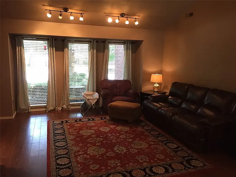 1416 E Briarcliff St — Photo 4