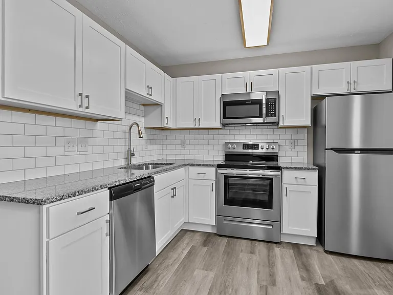 Elizabeth Street Townhomes — Photo 8