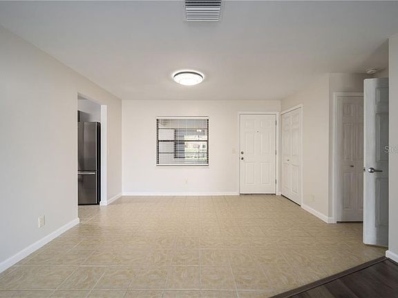 5th image of 1545 NE 2nd St APT D