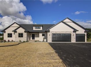 S9024 Chestnut Rd, Eau Claire, WI 54701