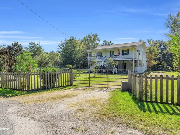6265 S Railroad Ave, Bay Saint Louis, MS 39520