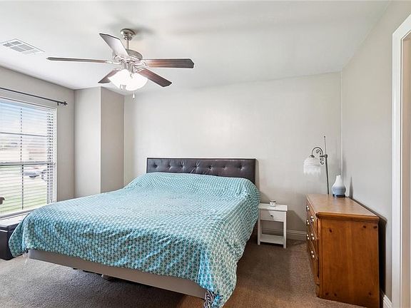 4th image of 2652 Sea Shore Dr