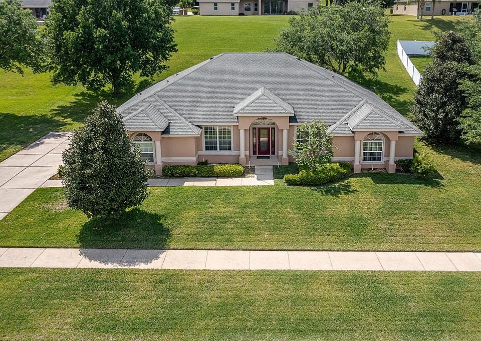 1st image of 12801 Colonnade Cir