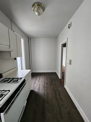 Rented by NYC LUXURY APT RENTALS CO LLC | media 2