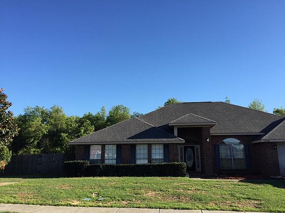 2nd image of 17232 Excalibur Cir