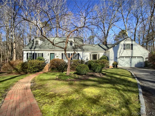 7615 Gloucester Village Dr, Gloucester, VA 23061