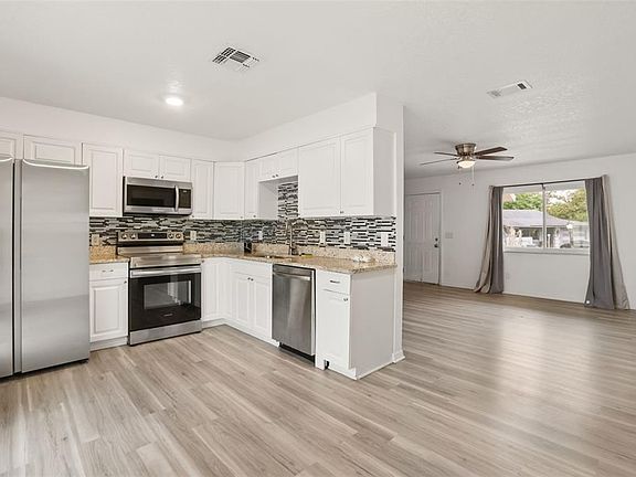 4th image of 4650 BOCA VISTA COURT