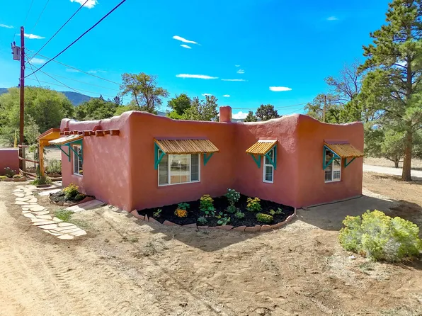 500 Cruz Alta, Taos, NM 87571