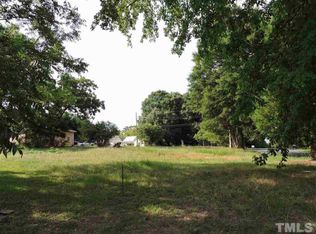 327 Woodlawn Ave, Roxboro, NC 27573