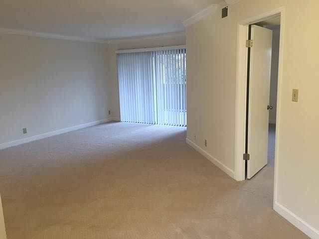 1st image of 999 W Evelyn Trl #26