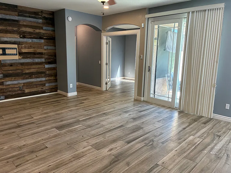 9237 W Irma Ln — Photo 9
