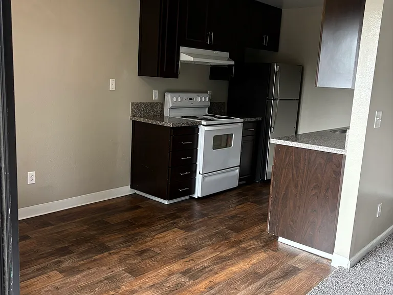 1180 Fulton Ave #5 — Photo 1