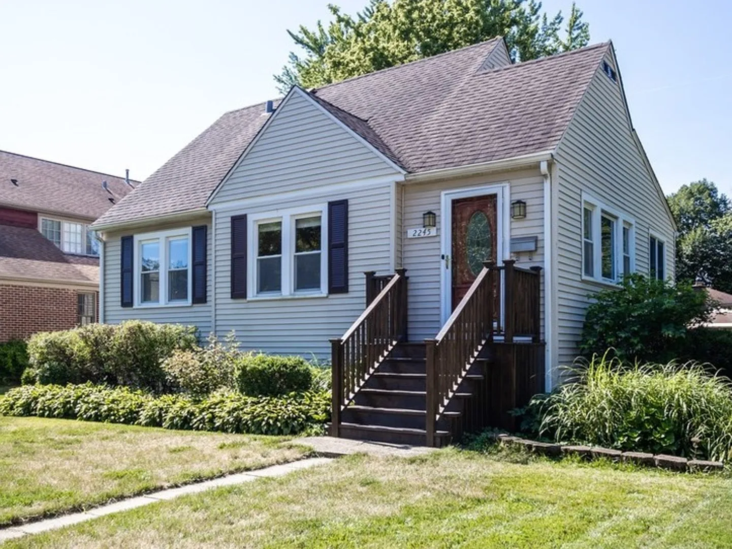 2245 Center Ave photo 1
