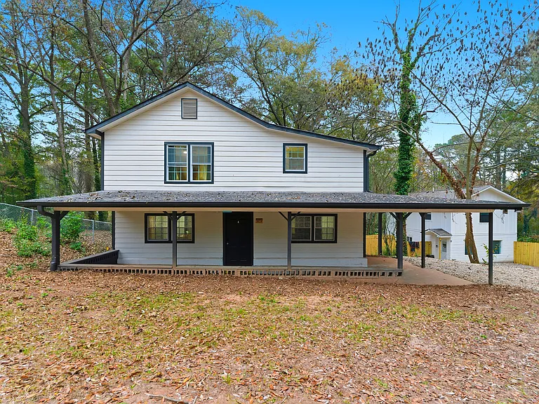 5901 Ridge Dr SE — Photo 1