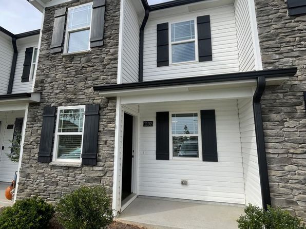 1102 Peony Ln