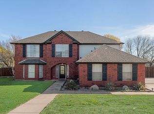 5701 Sea Breeze Ln, Fort Worth, TX 76135
