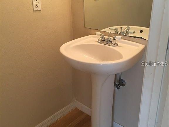 5th image of 6041 Osprey Lake Cir