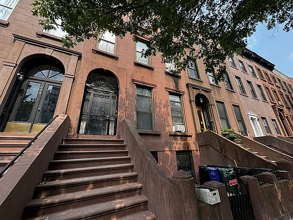 2nd image of 602 Henry St