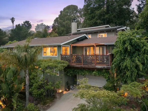 540 Golf Dr, Soquel, CA 95073