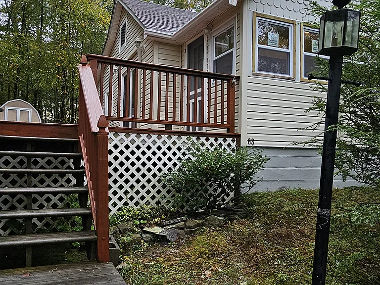 63 Wilson Ave — Photo 3