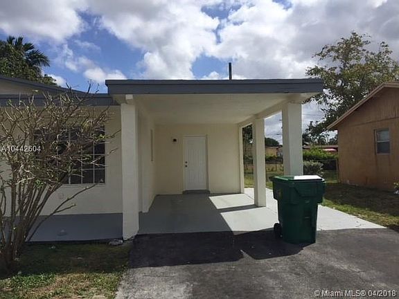 4th image of 3330 NW 16th St