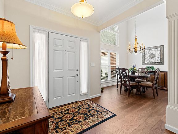 4th image of 29 Monarch Ln