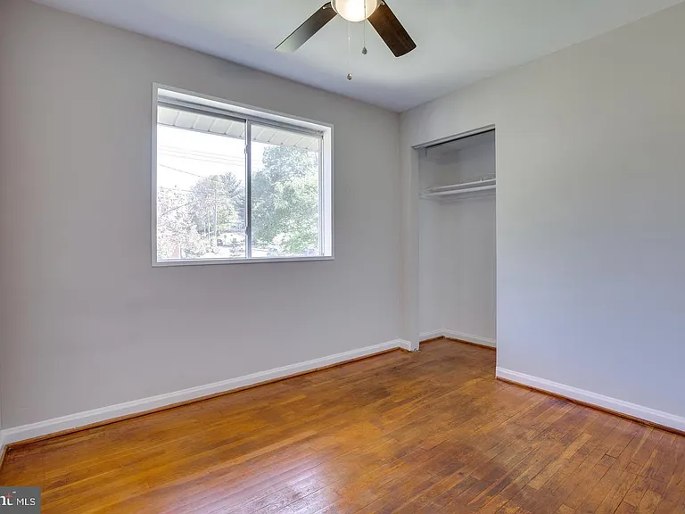 502 N Mansfield St — Photo 19