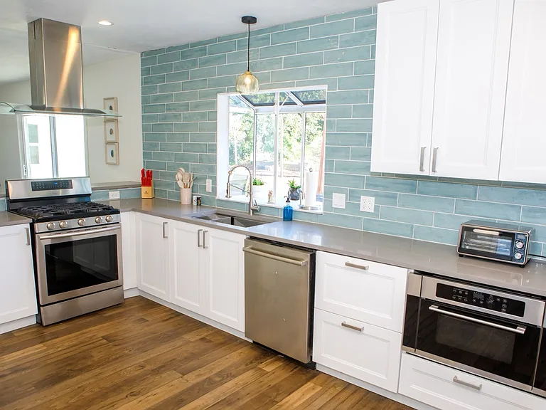 176 W Gainsborough Rd — Photo 19