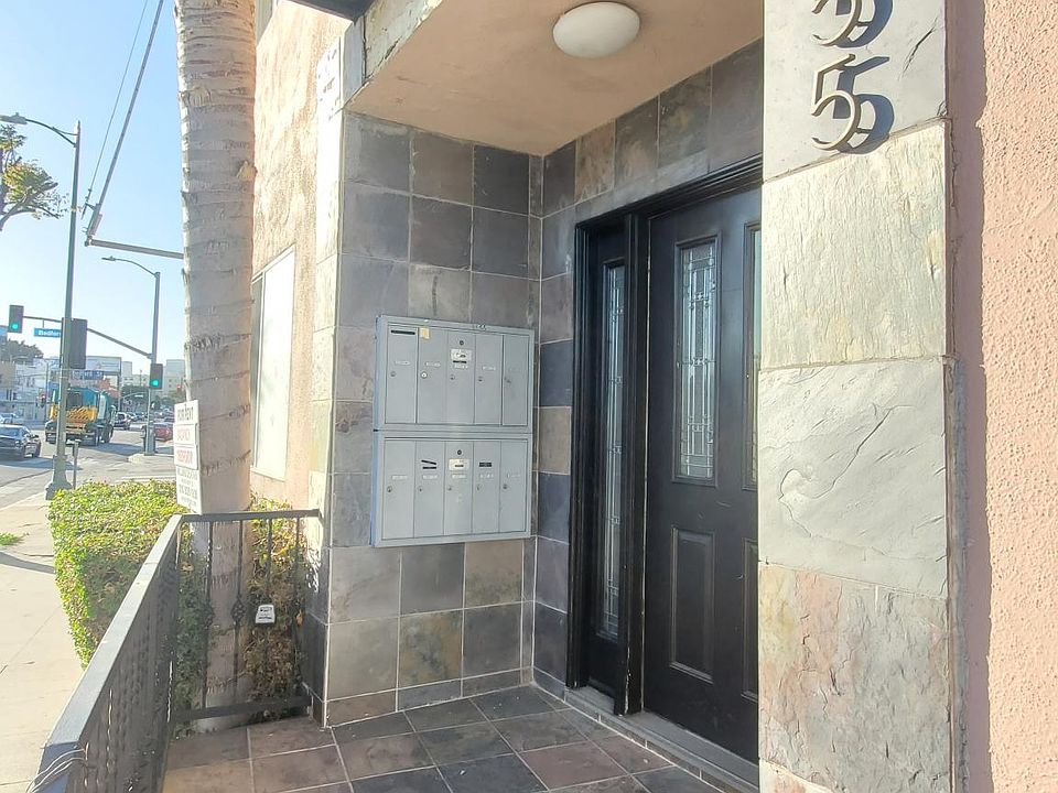 1st image of 8653 W Pico Blvd #101