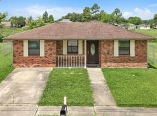 1952 Sugar Mill Dr, Saint Bernard, LA 70085