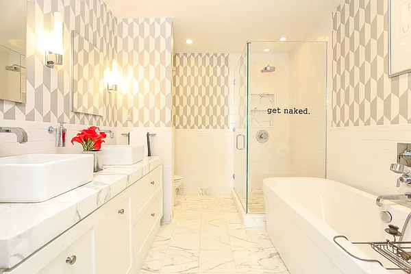 Sold by Avenue Sotheby's International Realty | media 16