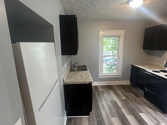 5th image of 313 5th St NW #2