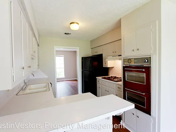 6801 Kings Point, Austin, TX 78723