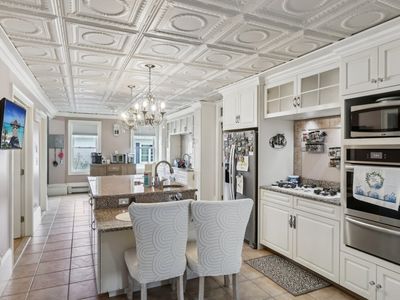 686 Brook St, Clinton, MA, 01510