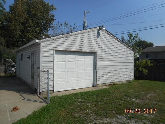 2nd image of 2755 S Walcott St