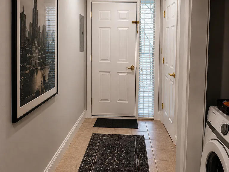 40 College St #204 — Photo 4