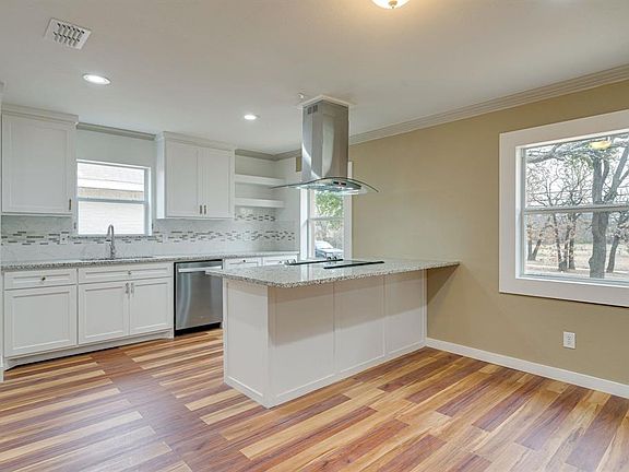 5th image of 1207 Kingston Dr