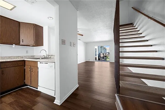 2509 Giuffrias Ave — Photo 4