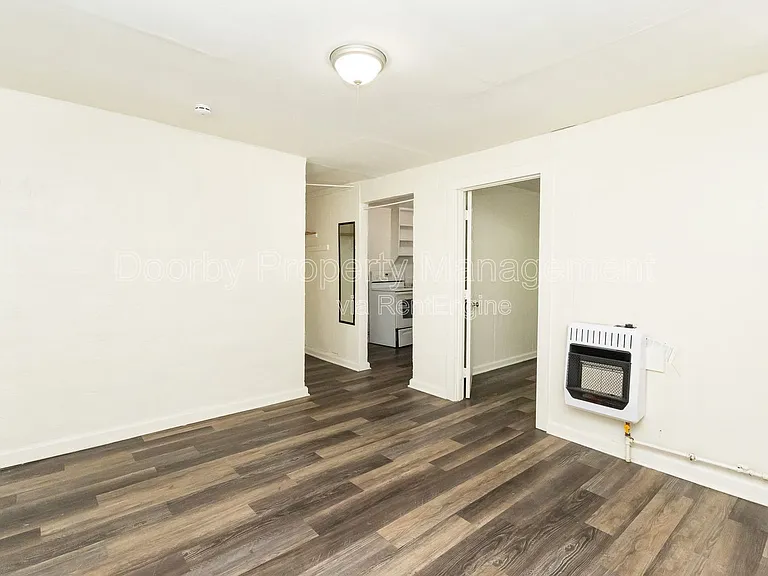 417 N Hawthorne St #419 — Photo 1
