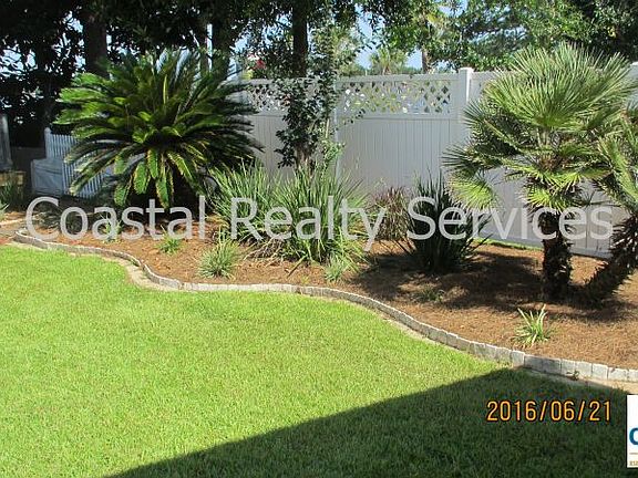 5th image of 127 Beach Dr #C