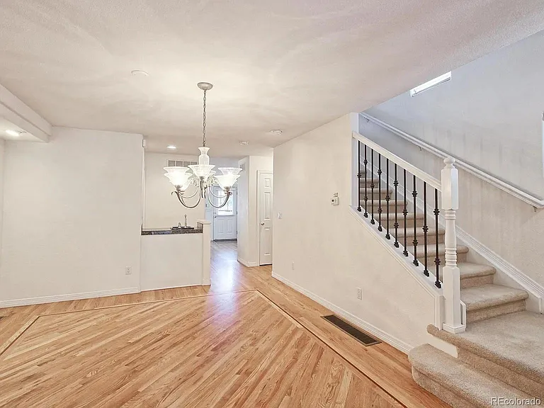 112 S Garfield St — Photo 11
