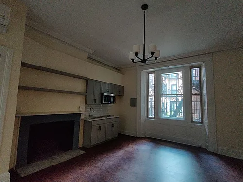 6 E Franklin St #3 Photo 1