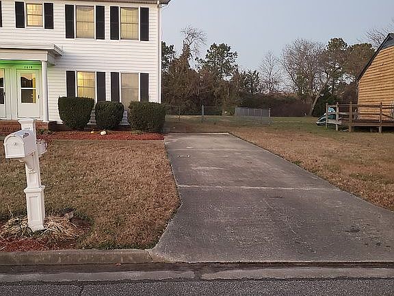 2nd image of 5615 Parish Ln
