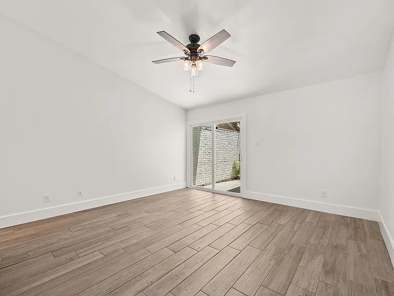 9445 Singing Quail Dr — Photo 13