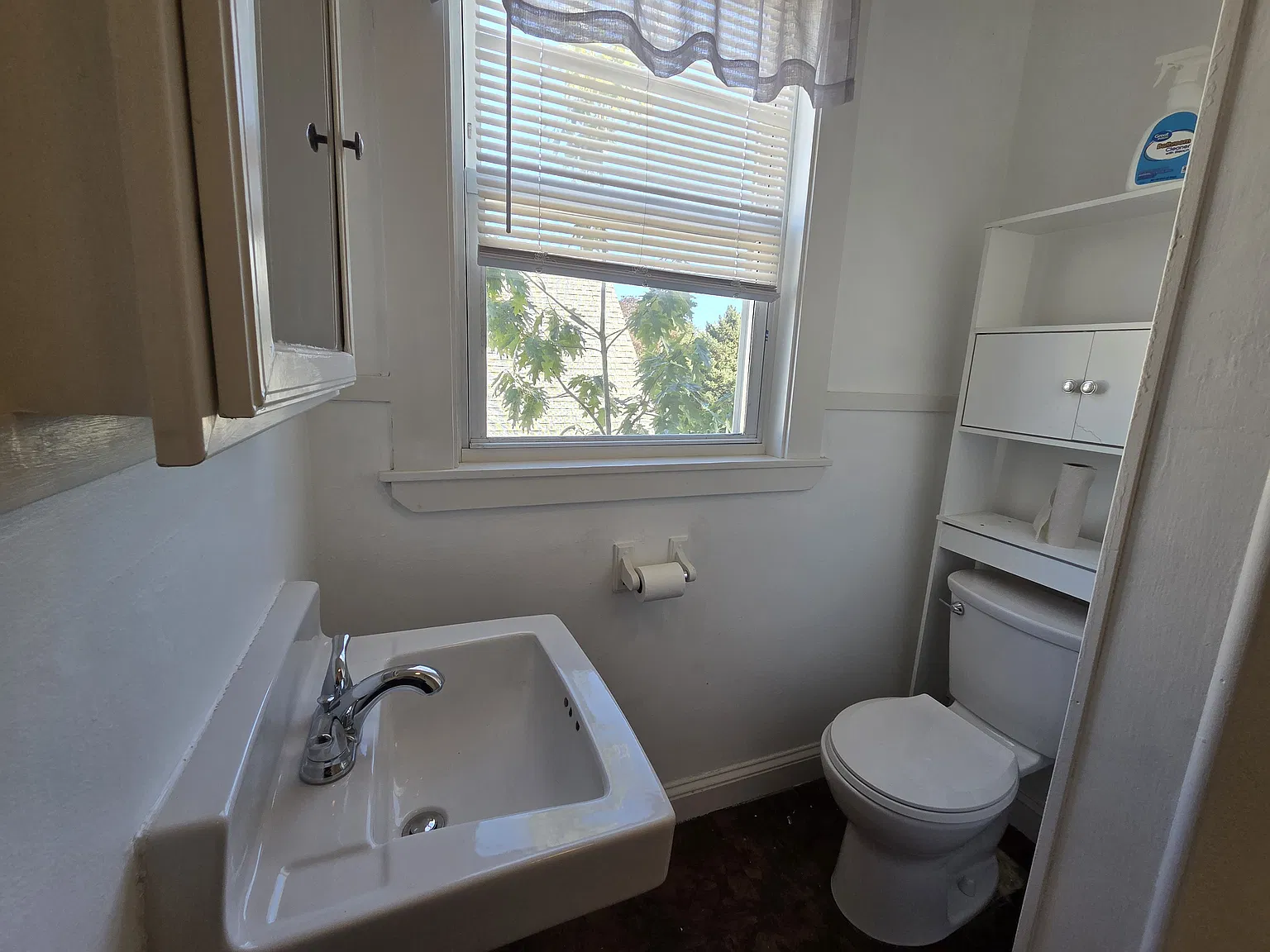2 bed, 1000 sqft, $2,000 — Photo 3