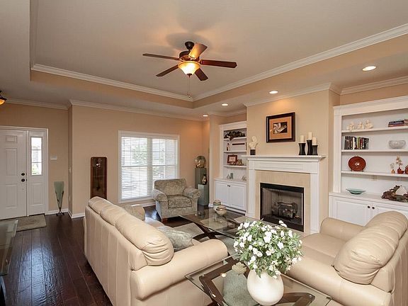 2nd image of 1853 Madison St #8