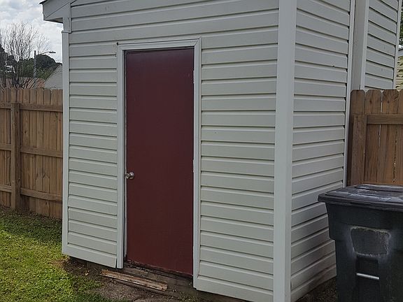 Storage shed